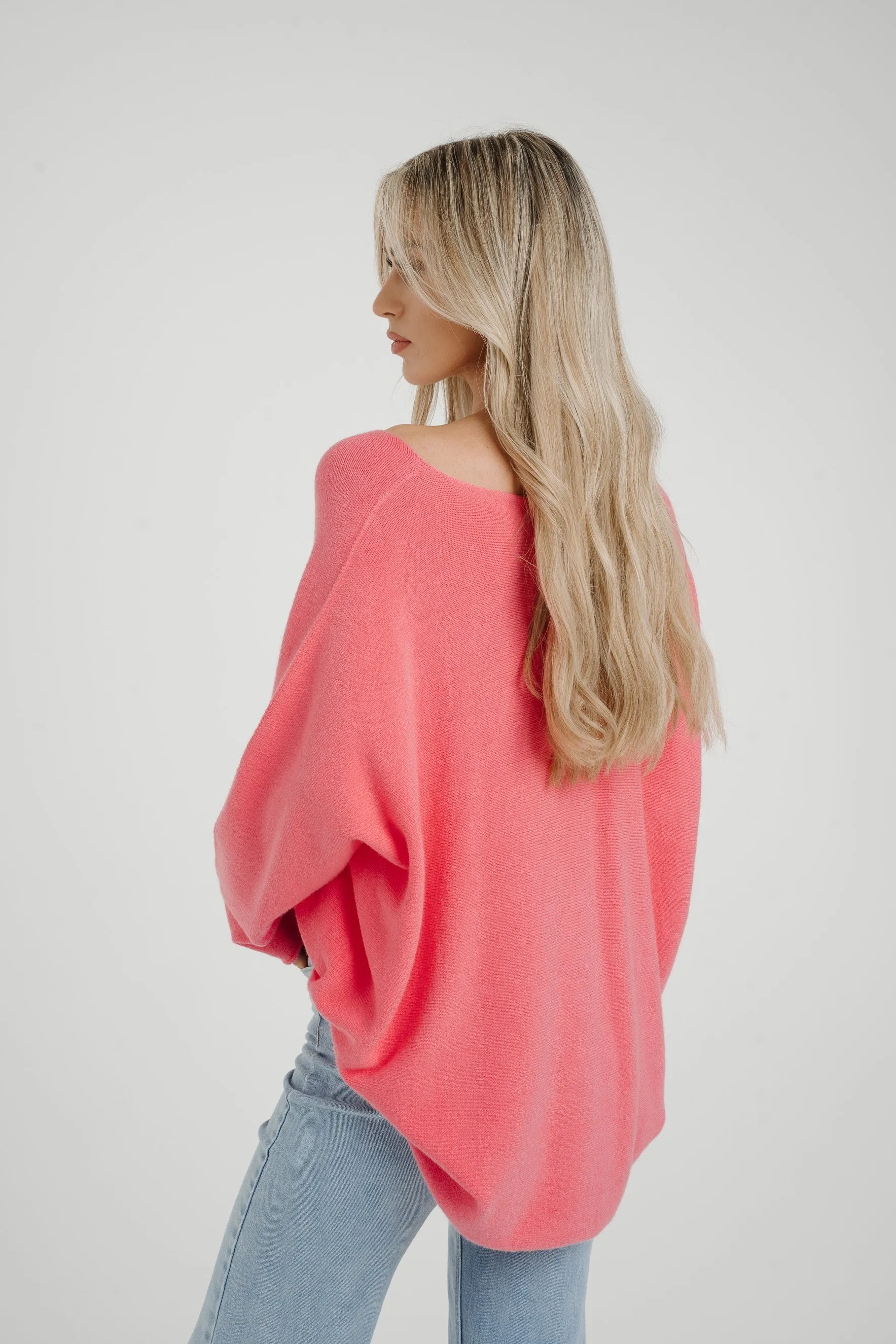 Amber V-Neck Jumper In Pink