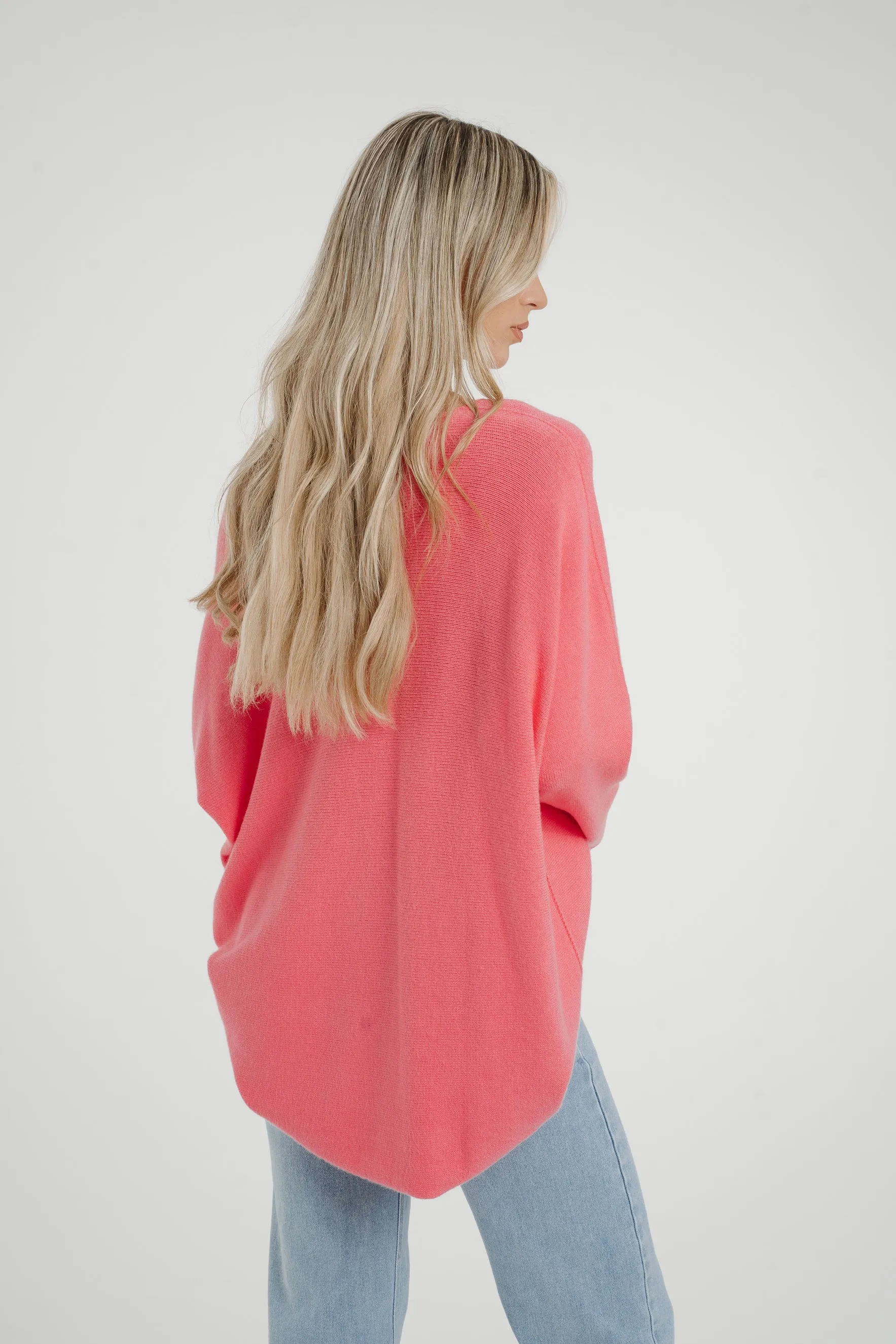 Amber V-Neck Jumper In Pink