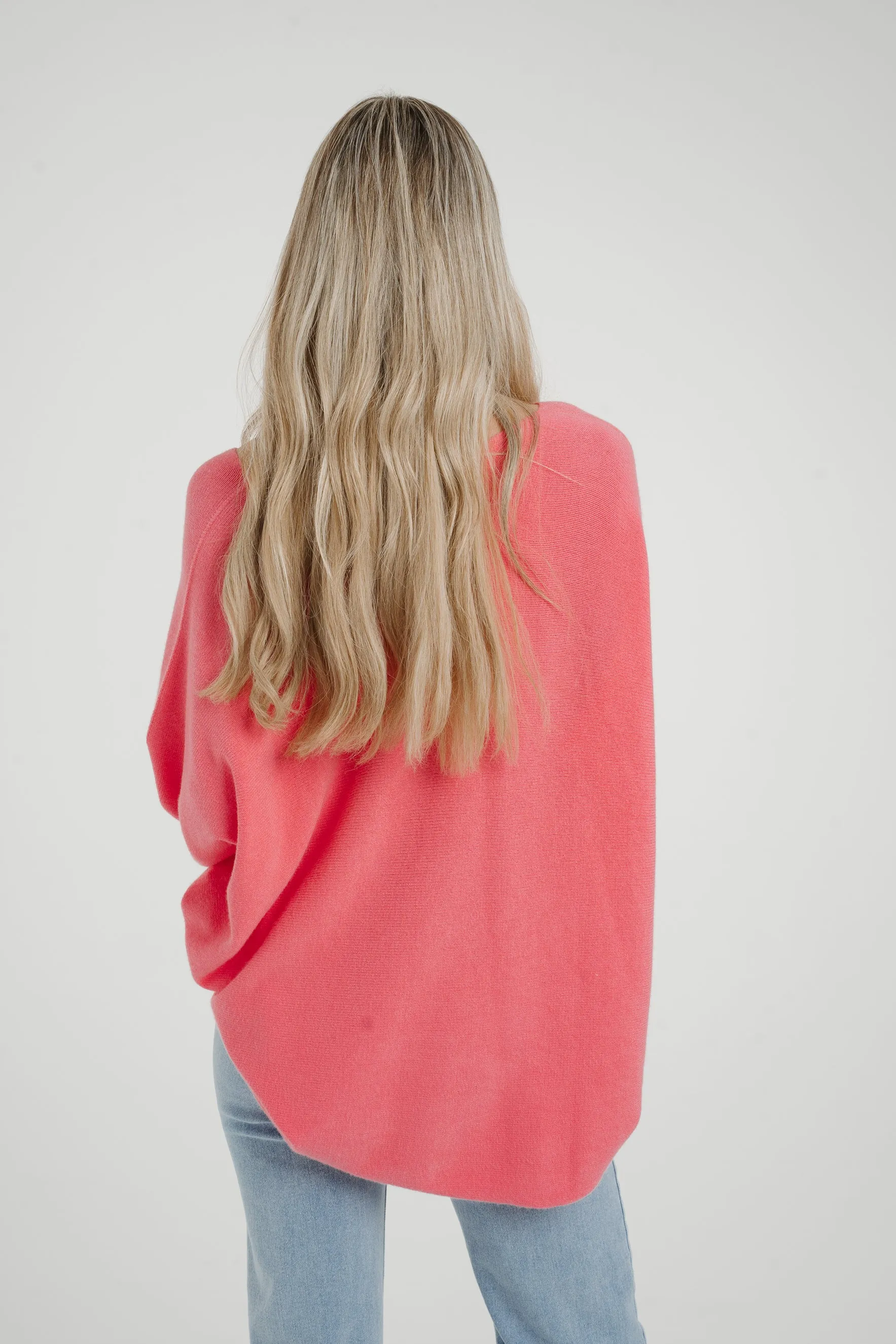 Amber V-Neck Jumper In Pink