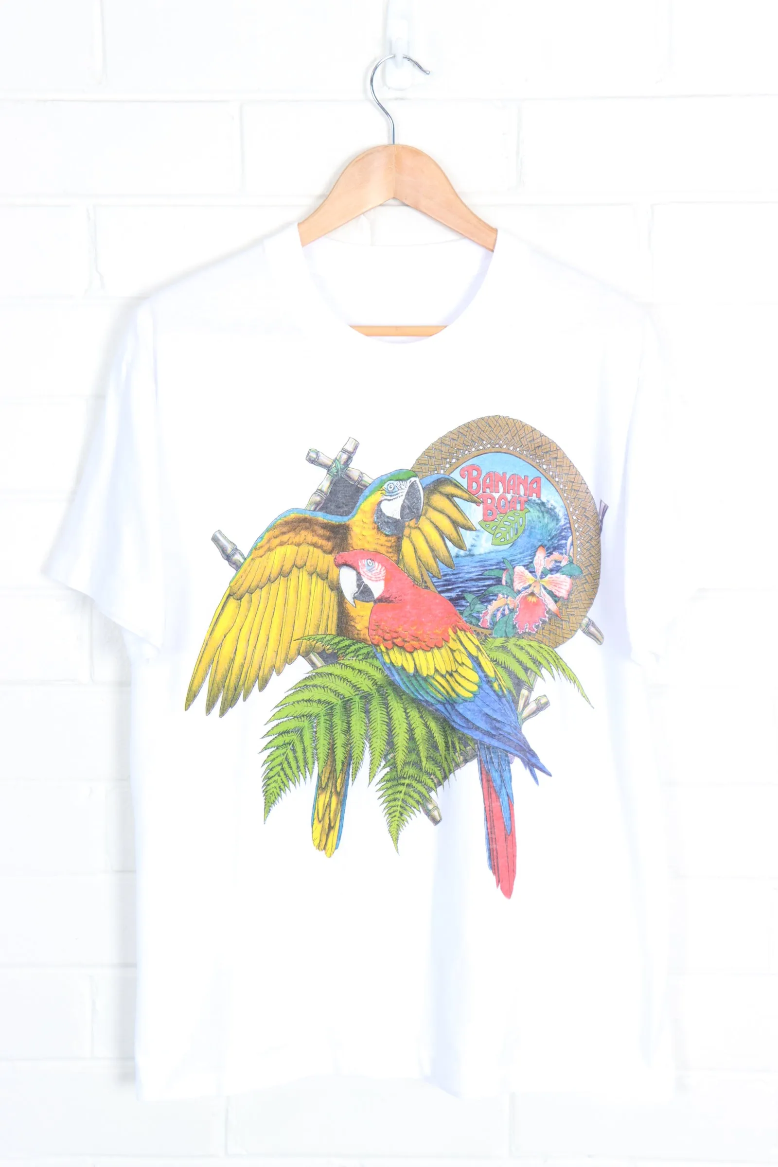 Banana Boat Sunscreen Colourful Beach Parrots Tee (M-L)