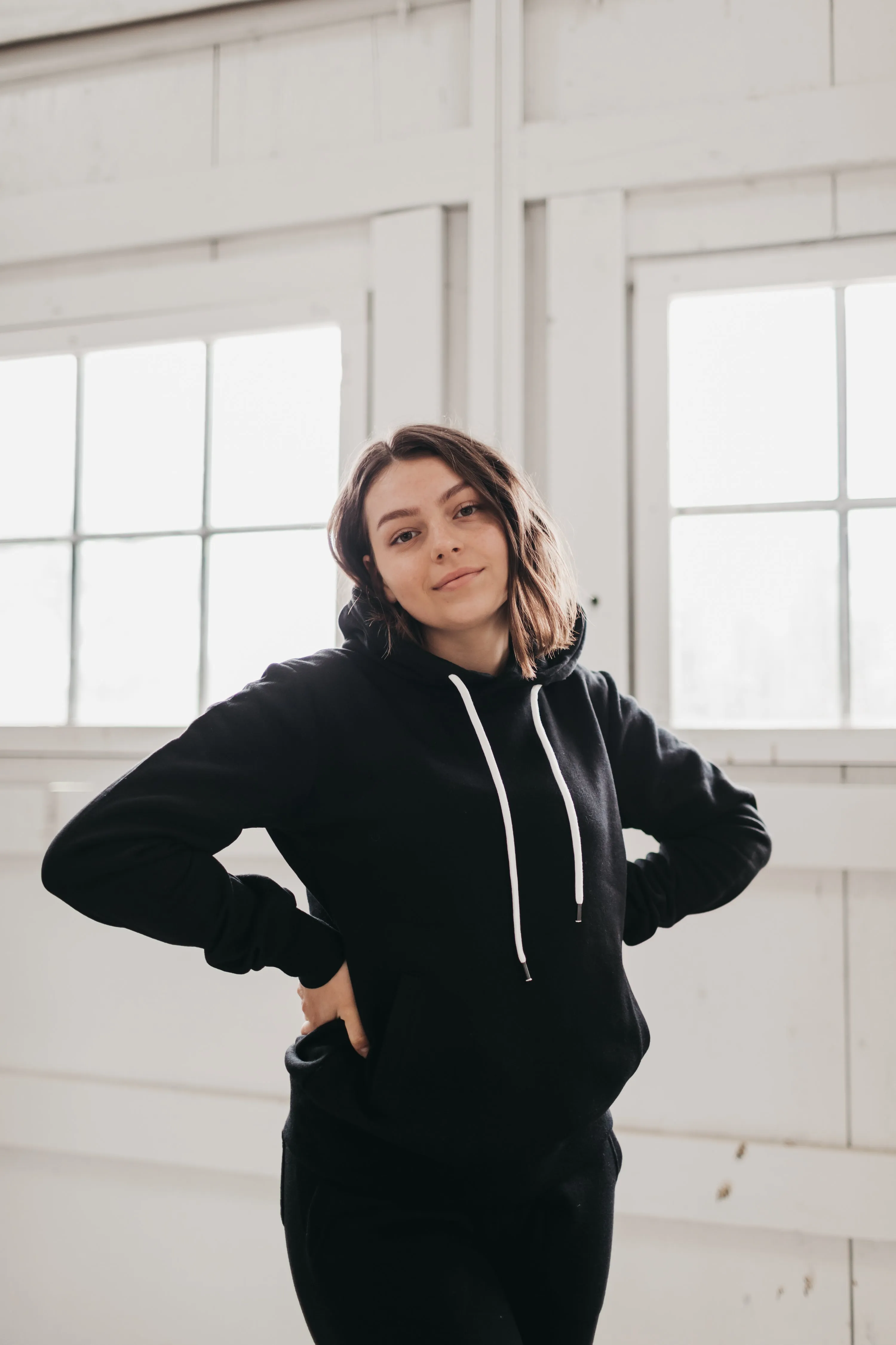 Lounge Basic Hoodie in Black